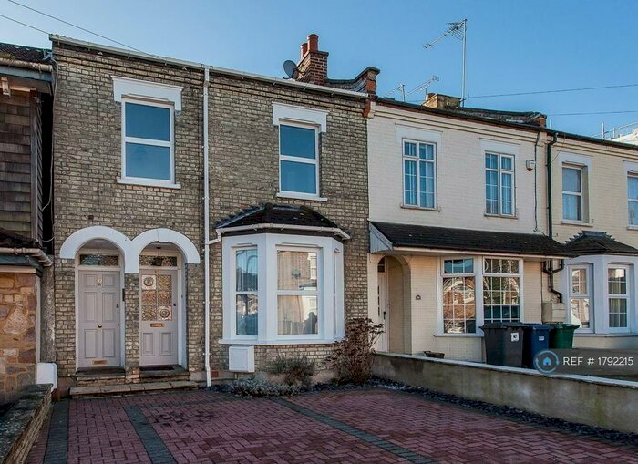 1 Bedroom Flat To Rent In East Barnet, New Barnet, EN4