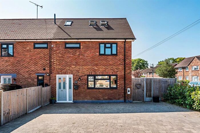 4 Bedroom Semi-Detached House For Sale In Warwick Close, Holmwood, RH5