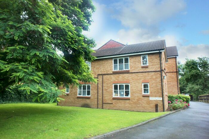 1 Bedroom Flat To Rent In Lawrie Park Road, London, SE26