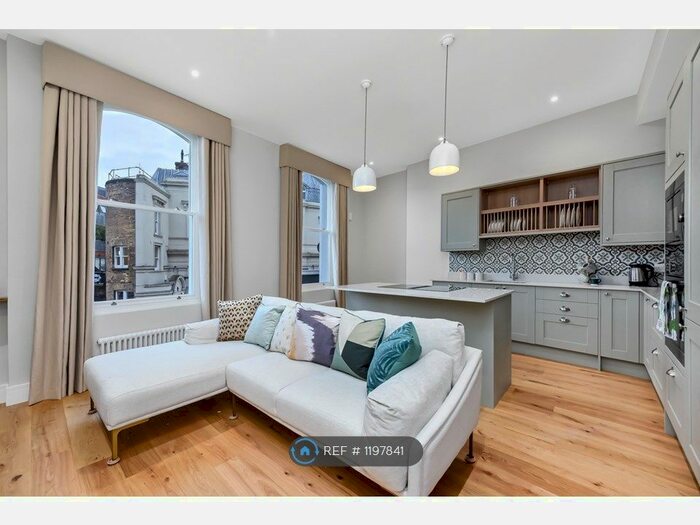 2 Bedroom Flat To Rent In The Quadrant, Richmond, TW9