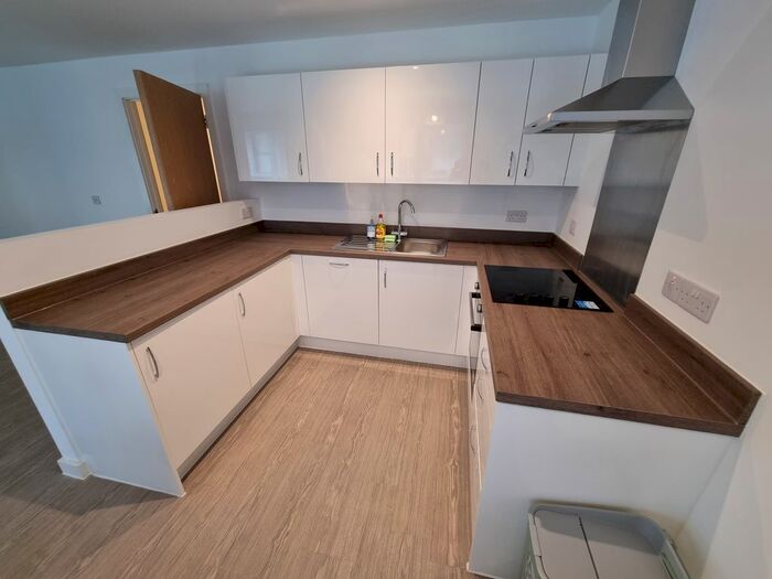 2 Bedroom Flat To Rent In Craven Street, Salford, M5