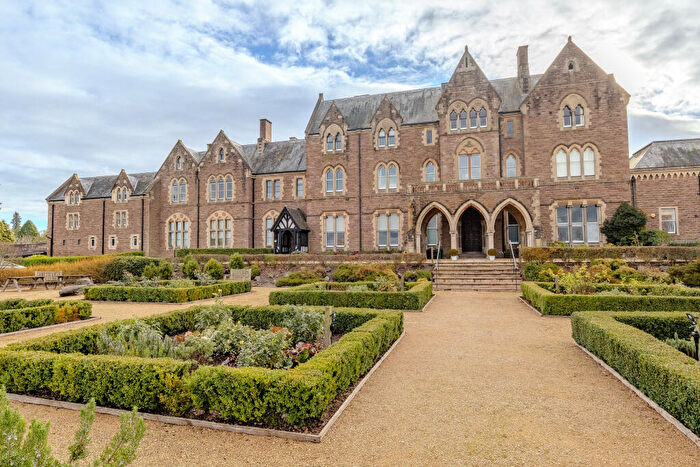 2 Bedroom Apartment For Sale In Bryngwyn Manor, Wormelow, Hereford, HR2