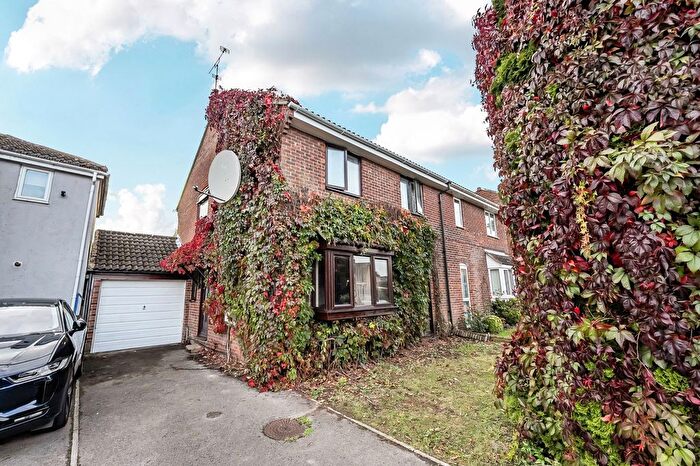 4 Bedroom Semi-detached House For Sale In Partridge Close, Corsham, SN13