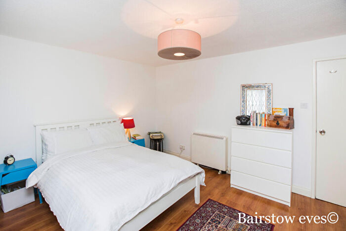 1 Bedroom Flat To Rent In Hadleigh Walk, Beckton, E6