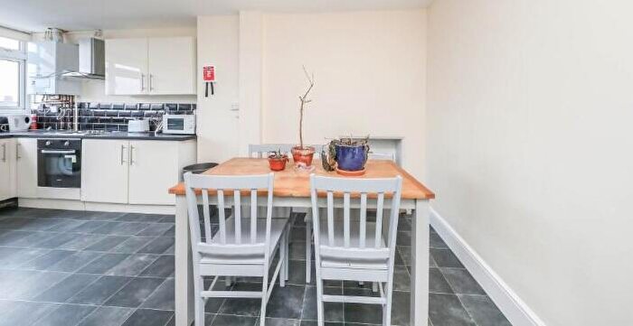 3 Bedroom Maisonette To Rent In Northfields, Norwich, NR4