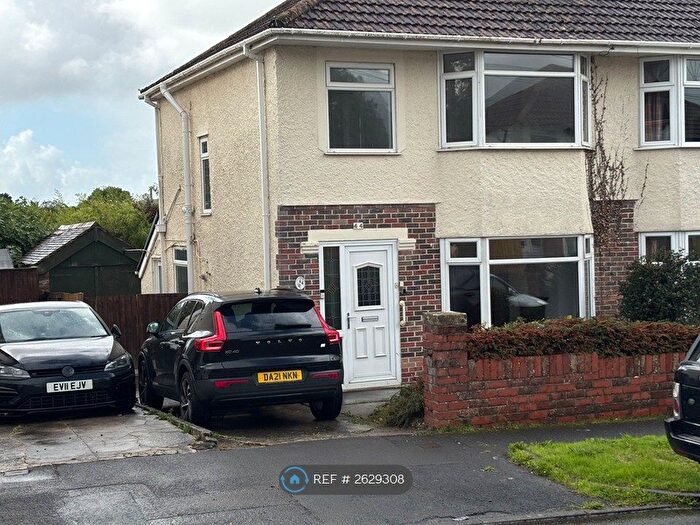 3 Bedroom Semi-Detached House To Rent In Mount Earl, Bridgend, CF31