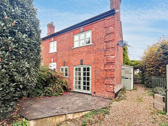2 Bedroom Cottage For Sale In Reepham, NR10