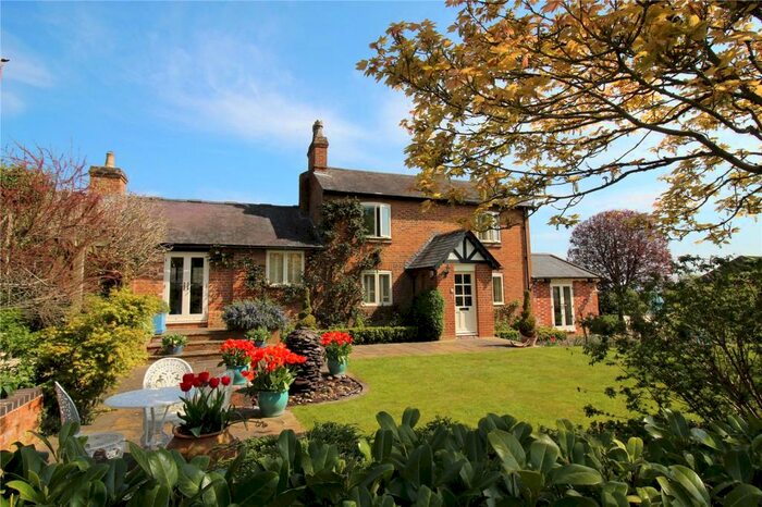 3 Bedroom House To Rent In Rosebery Mews, Mentmore, Leighton Buzzard, LU7