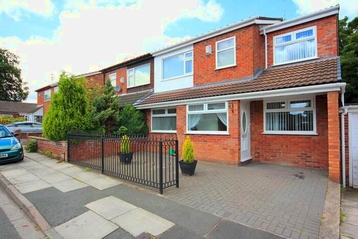 4 Bedroom Semi-Detached House To Rent In Watergate Way, Woolton, Liverpool, L25