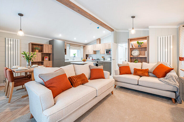2 Bedroom Park Home For Sale In Cherry Burton Luxury Lodge Park, Leconfield Road, Cherry Burton, East Riding Of Yorkshire, HU17