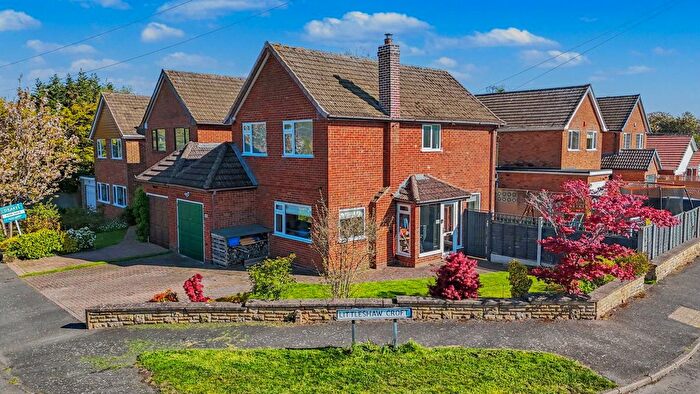 3 Bedroom Link Detached House For Sale In Littleshaw Lane, Wythall, Birmingham, B47