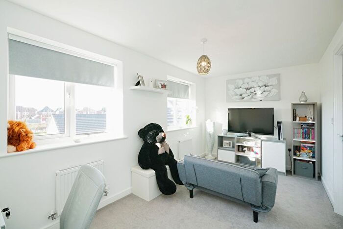 3 Bedroom Semi-Detached House For Sale In Wharmby Street, Hugglescote, Coalville, Leicestershire, LE67