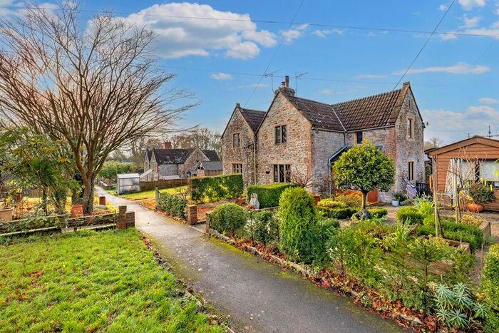3 Bedroom Semi-Detached House For Sale In East Pennard, Castle Cary, BA4