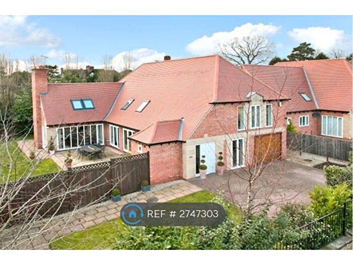 5 Bedroom Detached House To Rent In Middleton Crescent, Beeston, Nottingham, NG9