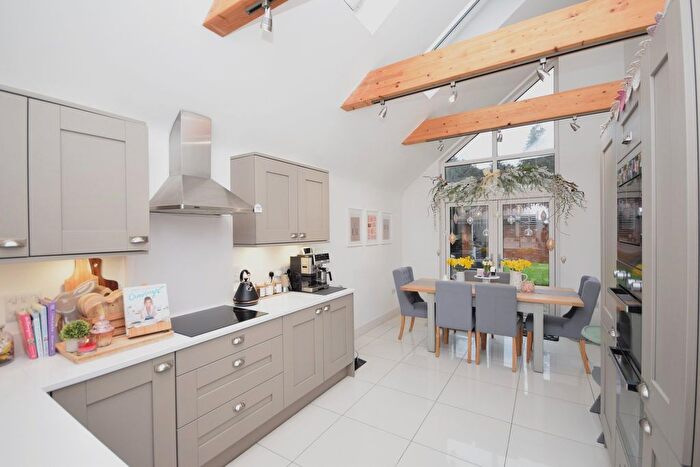 4 Bedroom Detached House For Sale In Upper Hale Road, Farnham, Surrey, GU9