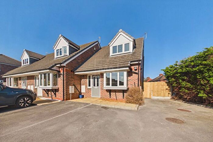 2 Bedroom Semi-Detached Bungalow To Rent In Clarence Street, Warrington, WA1