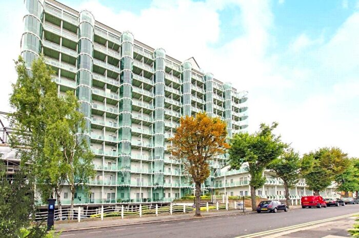 1 Bedroom Flat To Rent In Towerpoint, Sydney Road, Enfield, EN2