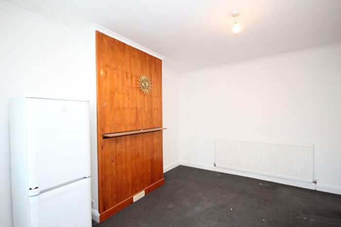 4 Bedroom Terraced House To Rent In Southdown Crescent, Harrow, Middlesex, HA2