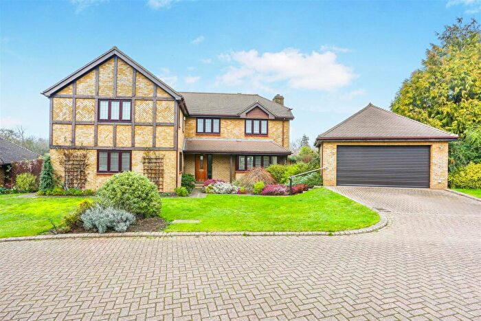 5 Bedroom Detached House For Sale In Villiers Grove, Cheam, SM2