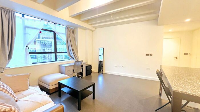 1 Bedroom Flat To Rent In The Television Centre, Wood Lane, White City, W12