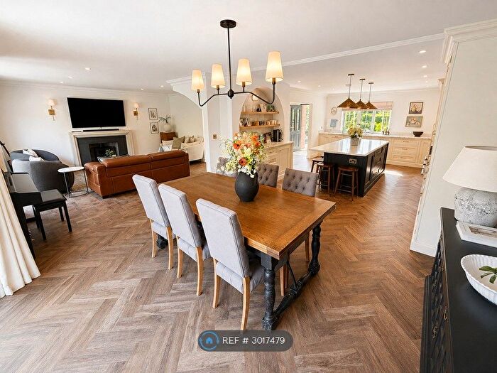 4 Bedroom Detached House To Rent In Caenshill Road, Weybridge, KT13