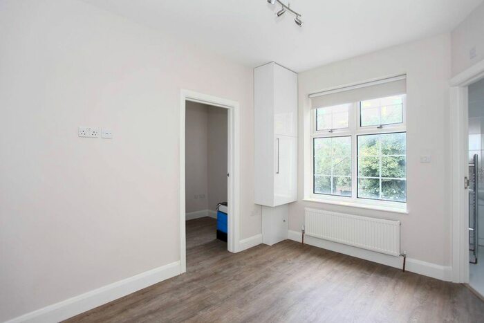 1 Bedroom Flat To Rent In Greyhound Hill, Hendon, London, NW4