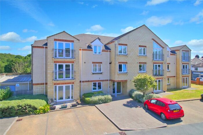 2 Bedroom Flat To Rent In Broadgate Lane, Horsforth, Leeds, West Yorkshire, Uk, LS18