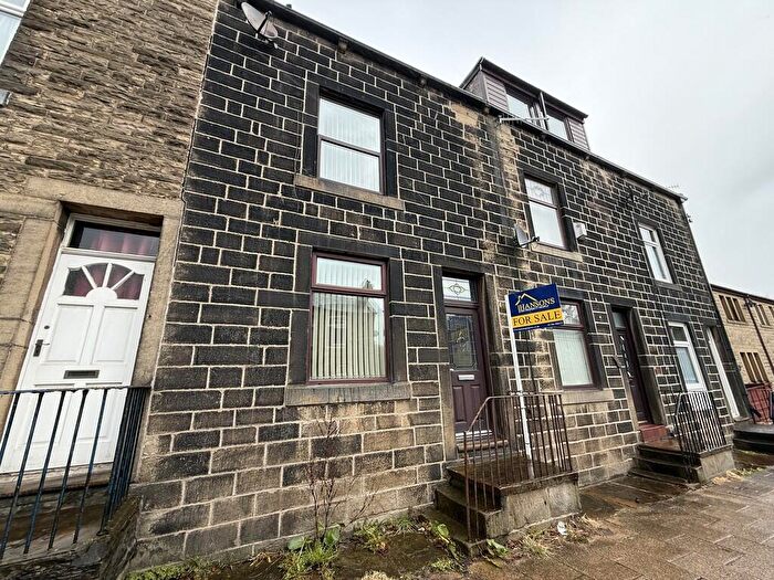 3 Bedroom Terraced House For Sale In Halifax Road, Todmorden, OL14