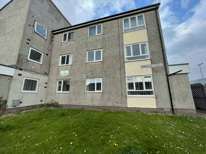 2 Bedroom Flat To Rent In Craven Park Court, Barrow-In-Furness, LA14