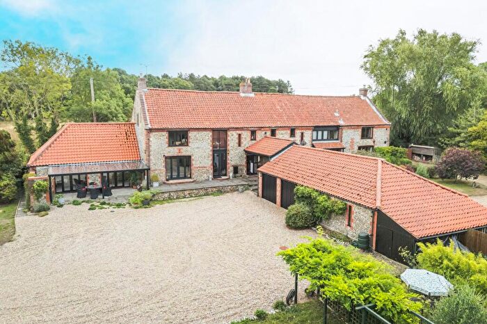4 Bedroom Barn Conversion For Sale In A Characterful Country Home In Hempstead, NR25