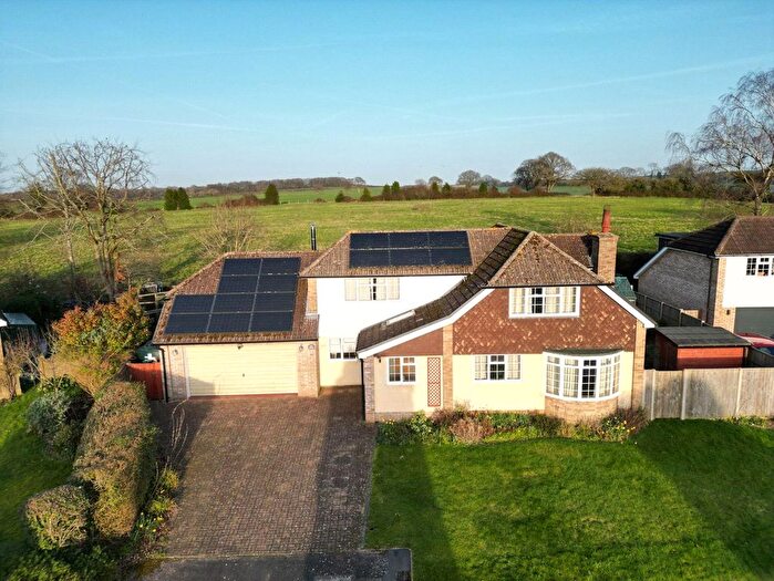 4 Bedroom Country House For Sale In Hill House, North Waltham, RG25