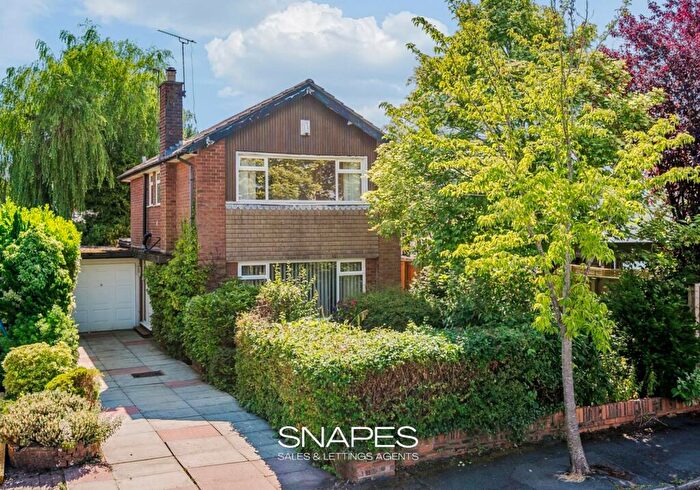 3 Bedroom Detached House For Sale In Langdale Road, Bramhall, SK7