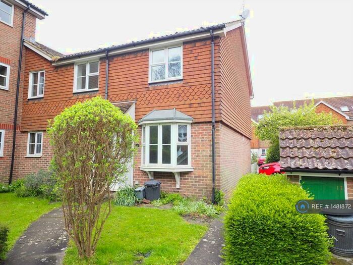 2 Bedroom Semi-Detached House To Rent In Court Road, Lewes, BN7