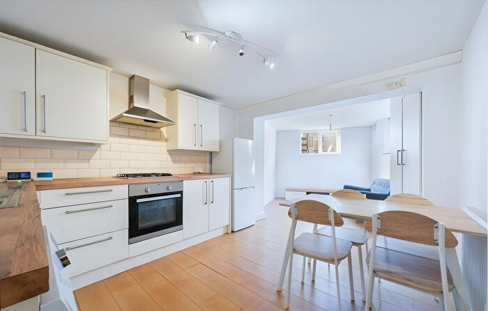 1 Bedroom Flat To Rent In Eardley Road, London, SW16