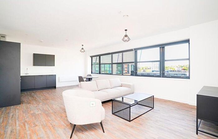 1 Bedroom Apartment To Rent In Young Street, Sheffield, S1