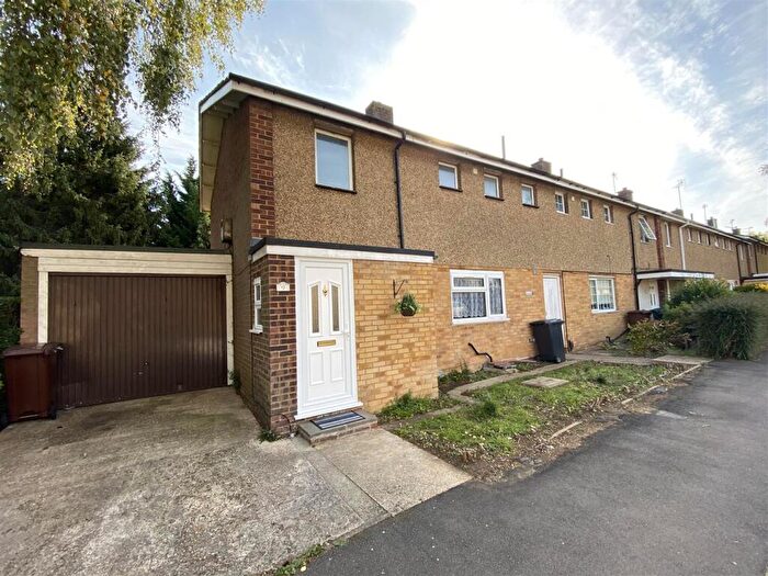 5 Bedroom End Of Terrace House To Rent In Cheviots, Hatfield, AL10