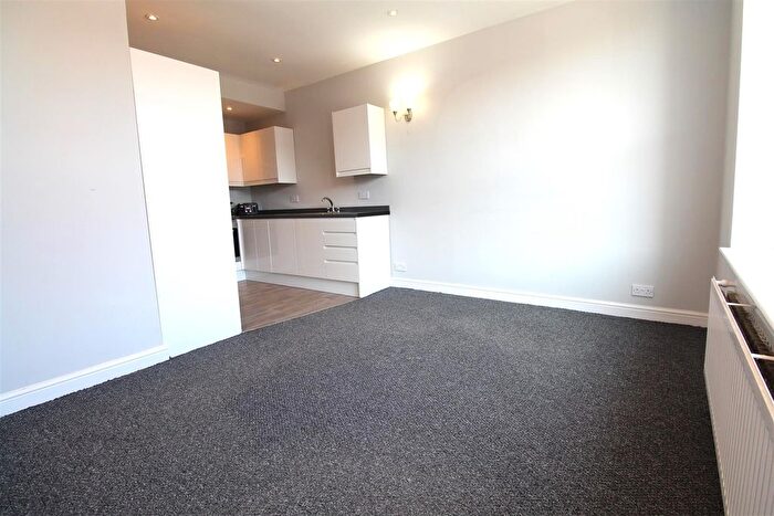 1 Bedroom Flat To Rent In Chorley New Road, Horwich, Bolton, BL6