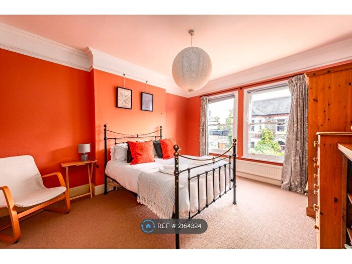 5 Bedroom Semi-Detached House To Rent In Glisson Road, Cambridge, CB1