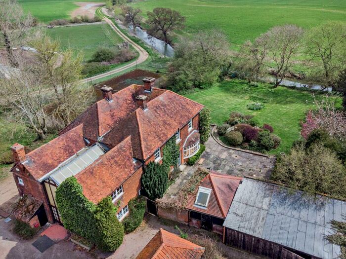 6 Bedroom Detached House For Sale In London Road, Stapleford Tawney, Romford, Essex, RM4