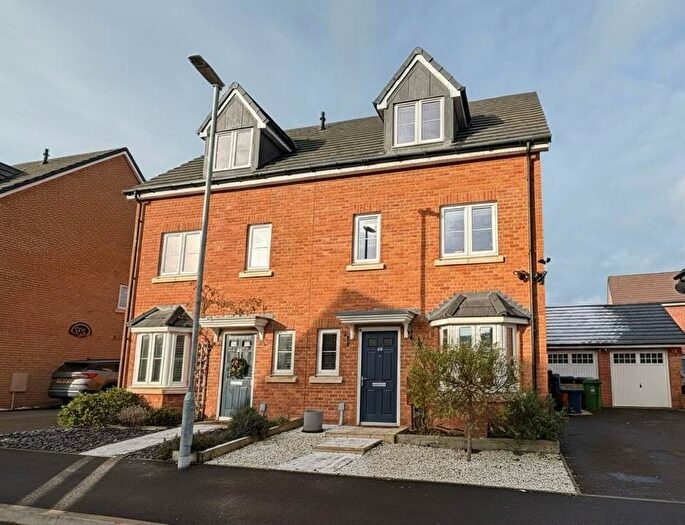 4 Bedroom Property For Sale In Walsingham Drive, Daventry, NN11