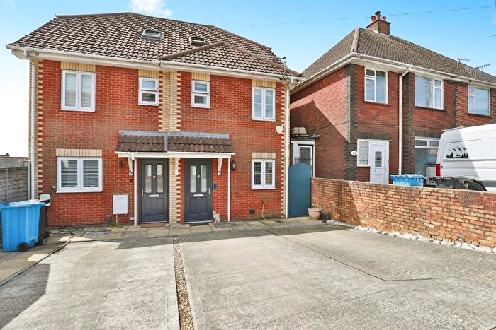 4 Bedroom Semi-Detached House For Sale In Salisbury Road, Poole, BH14