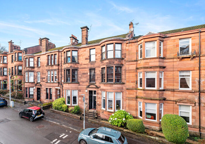 2 Bedroom Flat For Sale In Main Door, Mansionhouse Road, Langside, G41