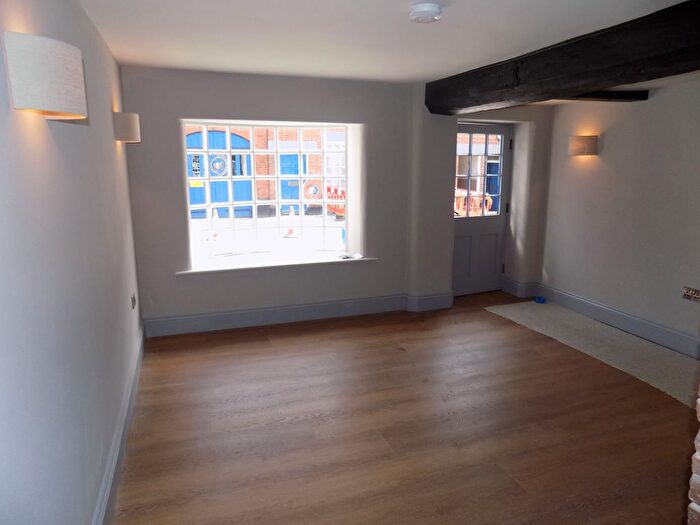 2 Bedroom Cottage To Rent In St John Street, Ashbourne, Derbyshire, DE6