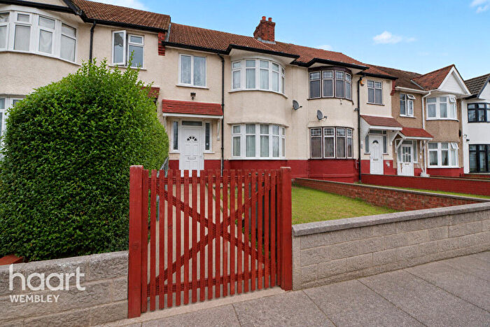 3 Bedroom Terraced House For Sale In Dunster Drive, London, NW9