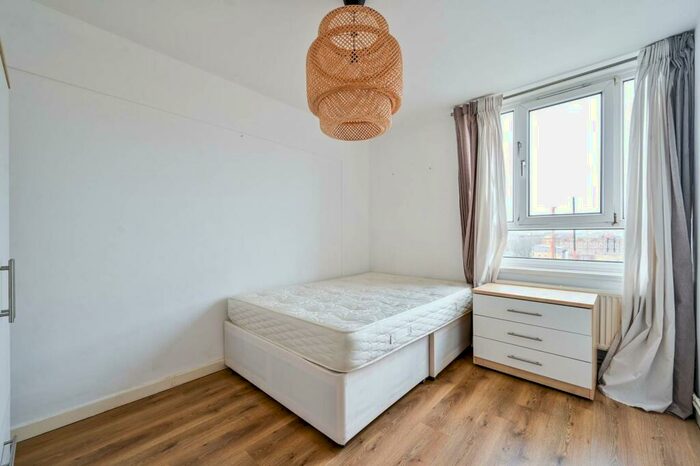 3 Bedroom Flat To Rent In Hobbs Place Estate, Hoxton, London, N1