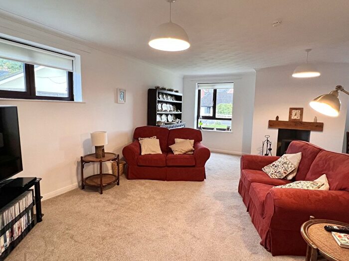 3 Bedroom Detached Bungalow For Sale In Brodulais, Llanwrda, Carmarthenshire., SA19