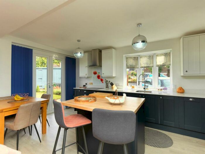 2 Bedroom Semi-Detached House For Sale In Mount Close, Nantwich, Cheshire, CW5