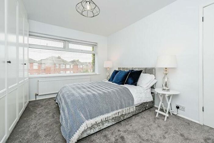 4 Bedroom Semi-Detached House To Rent In Sunnymede Drive, Maghull, L31