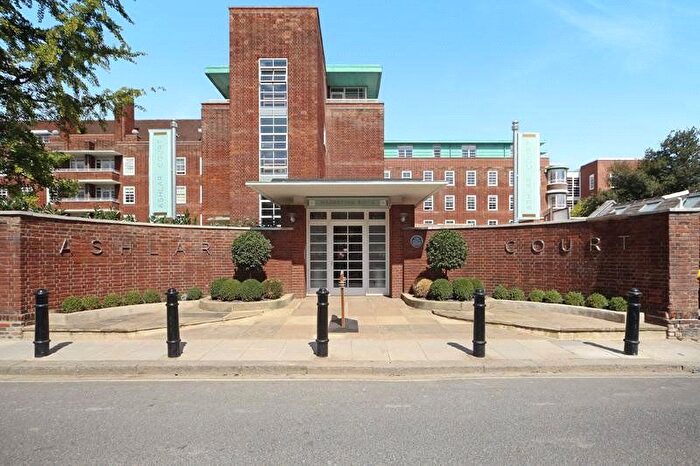 2 Bedroom Flat To Rent In Ashlar Court, Ravenscourt Gardens, Hammersmith, London, W6