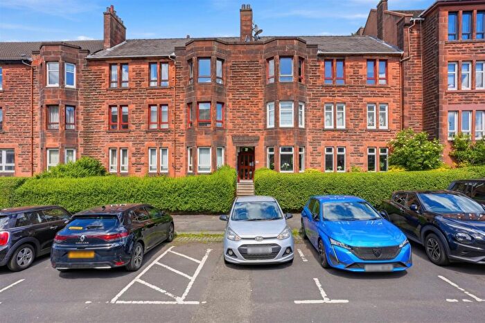 3 Bedroom Flat For Sale In / Glencoe Street, Anniesland, G13